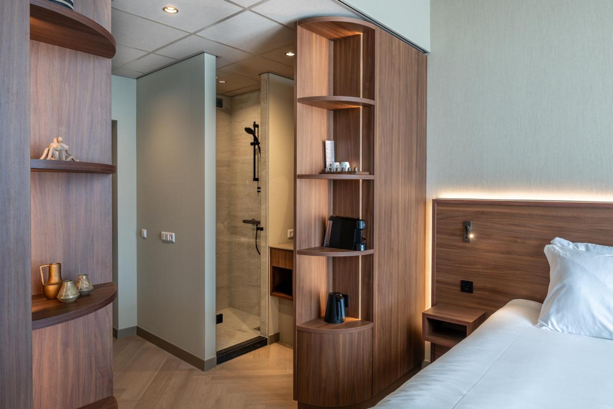 De Zeevaartschool 4*